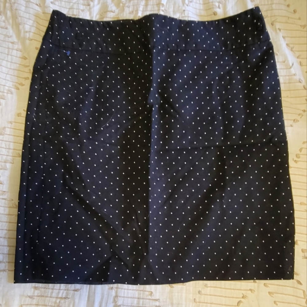 Liz Claiborne Polka Dot Pencil Skirt with Back Slit